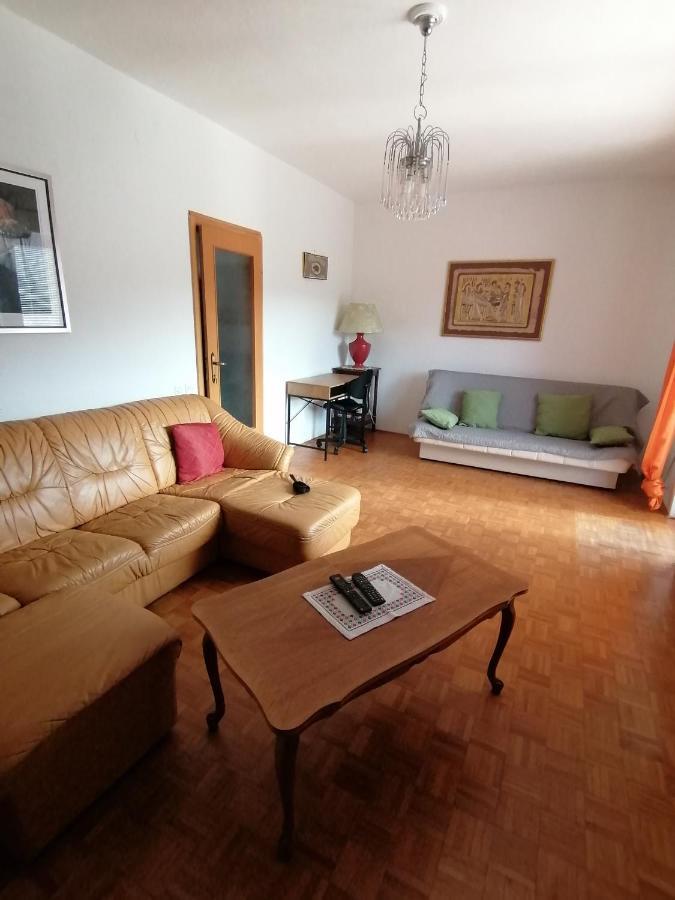 Apartmaji Karbic Postojna Εξωτερικό φωτογραφία
